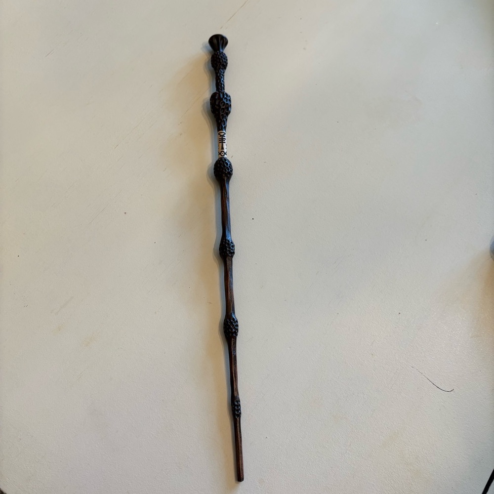 Harry Potter Wand Set - Dumbledore, Lupin, Sirius Black, and Death Eater - Picture 8 of 10